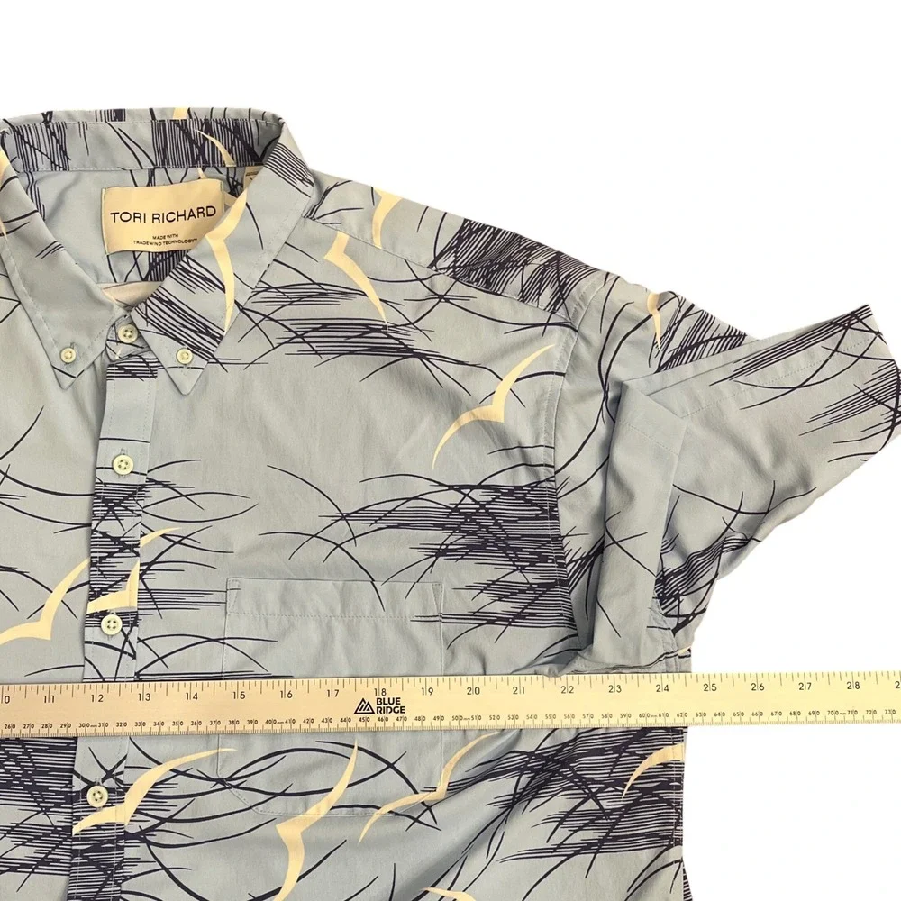 Tori Richard Button Down Shirt Mens XL Blue Abstract Seagull Tradewind Tech - Picture 7 of 9
